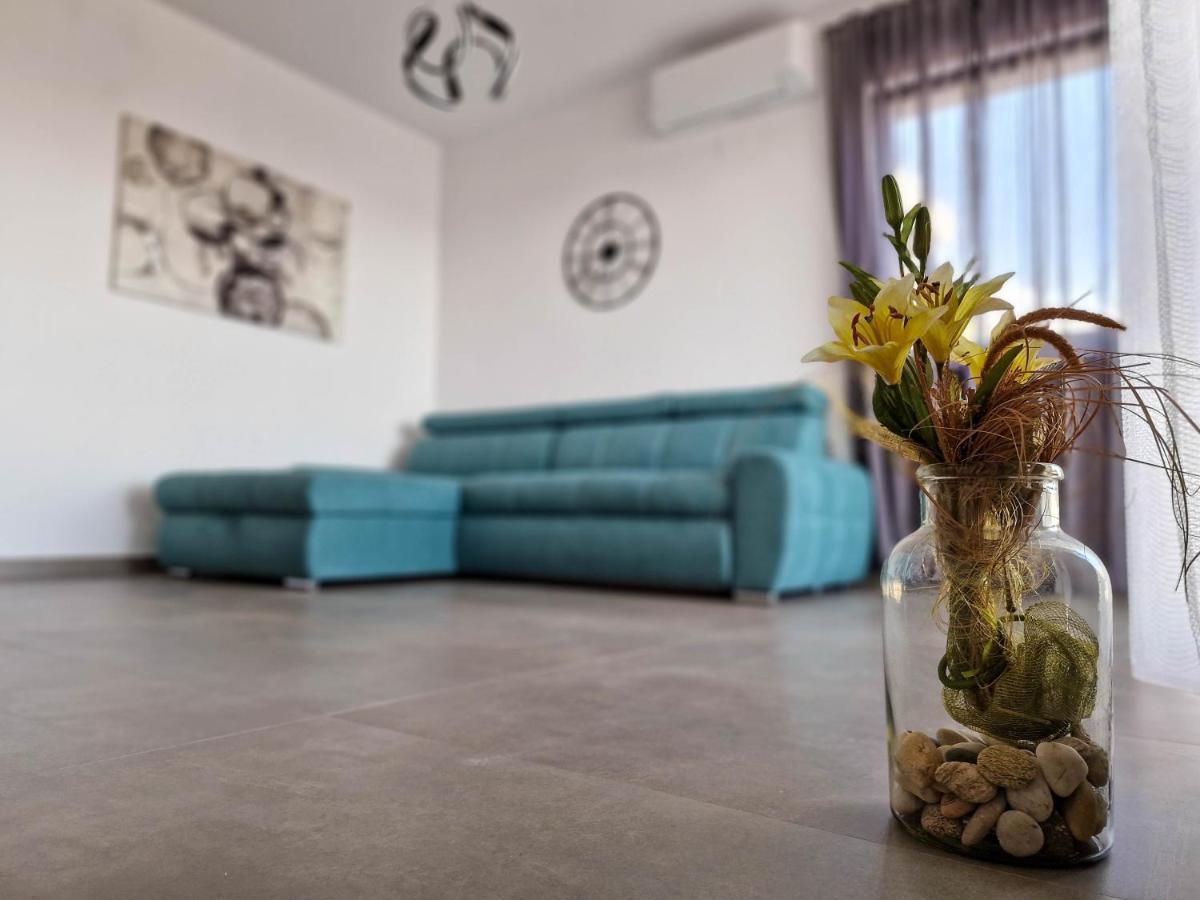 Villa Poseidon Novalja Eksteriør billede
