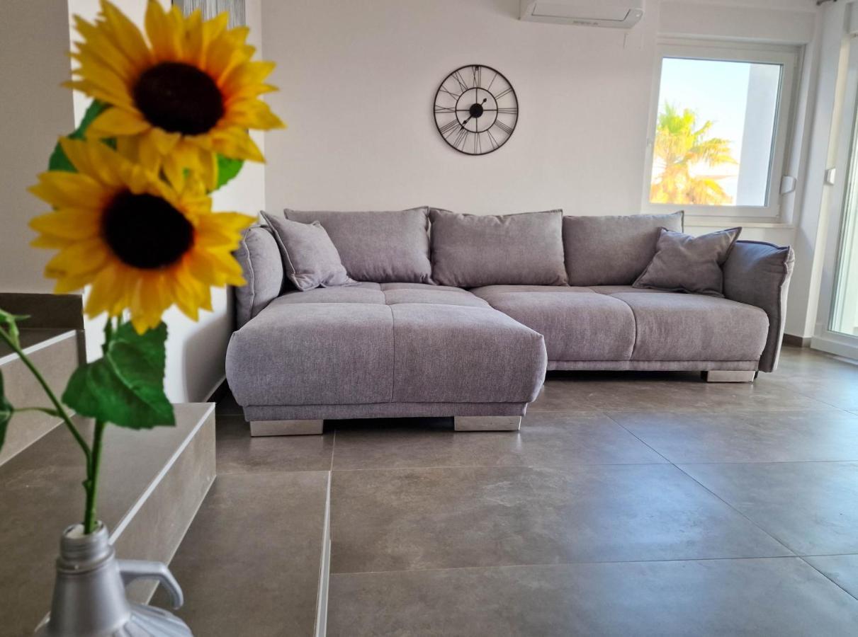 Villa Poseidon Novalja Eksteriør billede